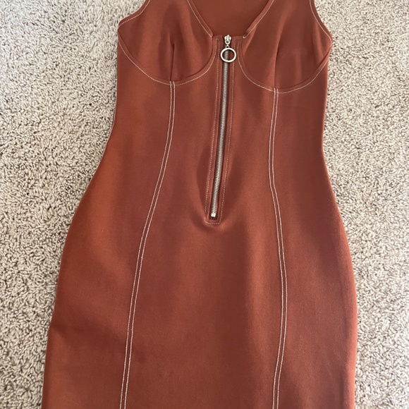 Clothes - Picture 2 of 14